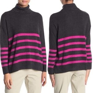 Vince Camuto NWOT Gray Striped Mockneck Sweater